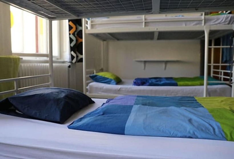 هاستل Onefam Home