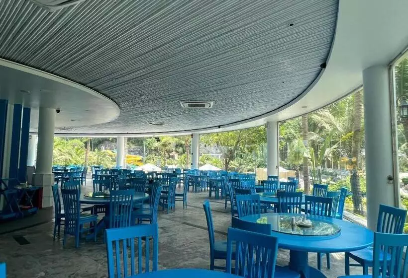 استراحتگاه The May Legend Catba