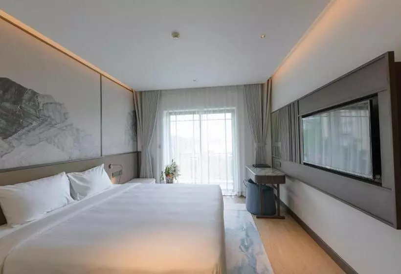 استراحتگاه The May Legend Catba