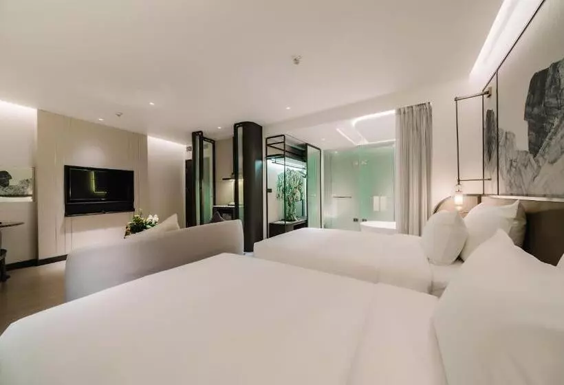 استراحتگاه The May Legend Catba