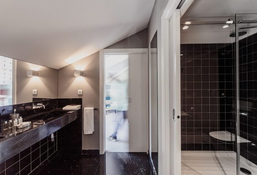 Dear Lisbon  Gallery House