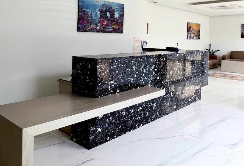 Отель Blue Horizon Apartments