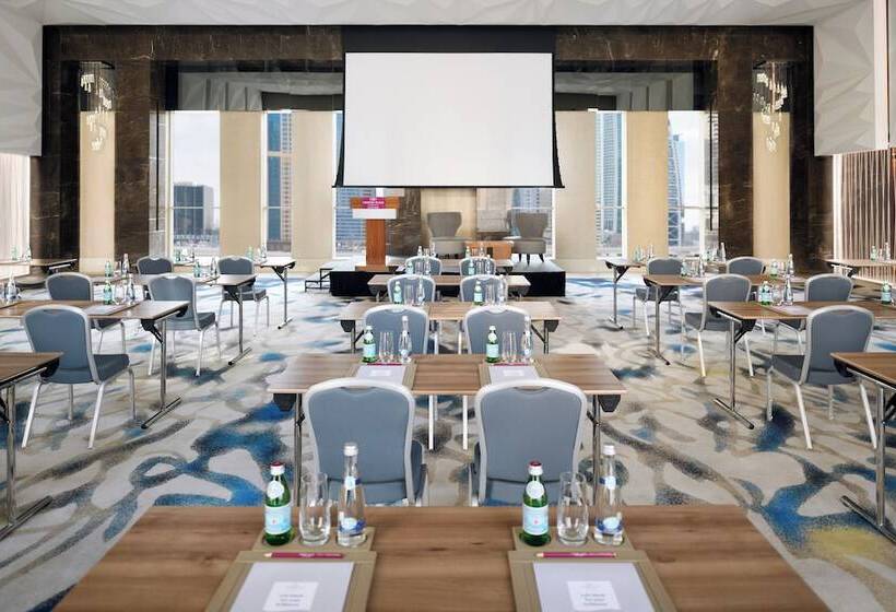 Отель Crowne Plaza Dubai Marina, An Ihg