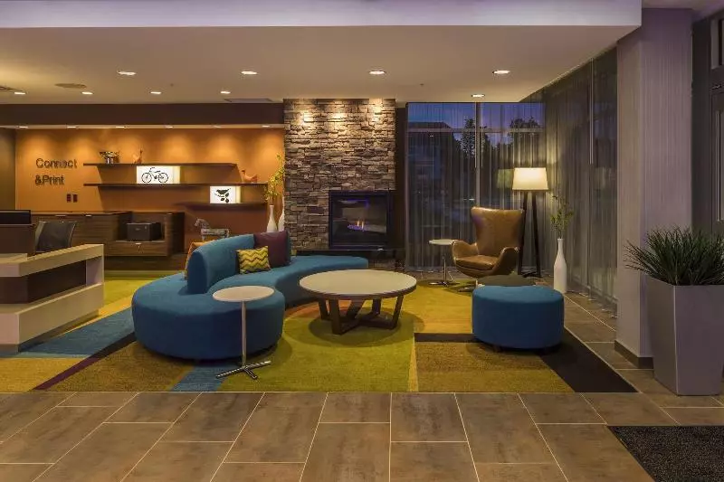 Hotelli Fairfield Inn & Suites By Marriott Pittsburgh North/mccandless Crossing