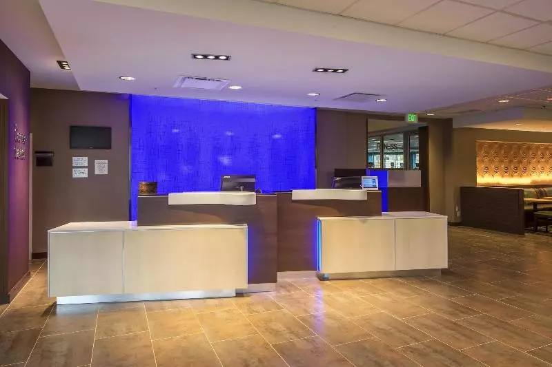 Hotelli Fairfield Inn & Suites By Marriott Pittsburgh North/mccandless Crossing