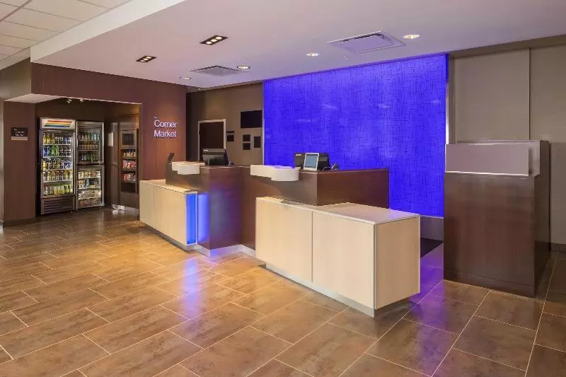 Hotelli Fairfield Inn & Suites By Marriott Pittsburgh North/mccandless Crossing