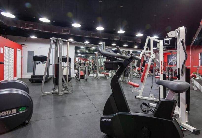 בית מלון כפרי Girasole Rentals Suites