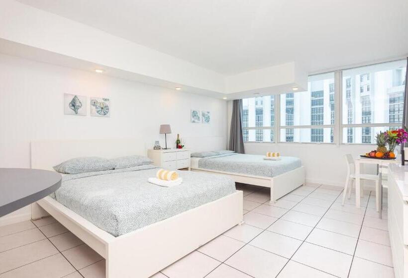 בית מלון כפרי Girasole Rentals Suites