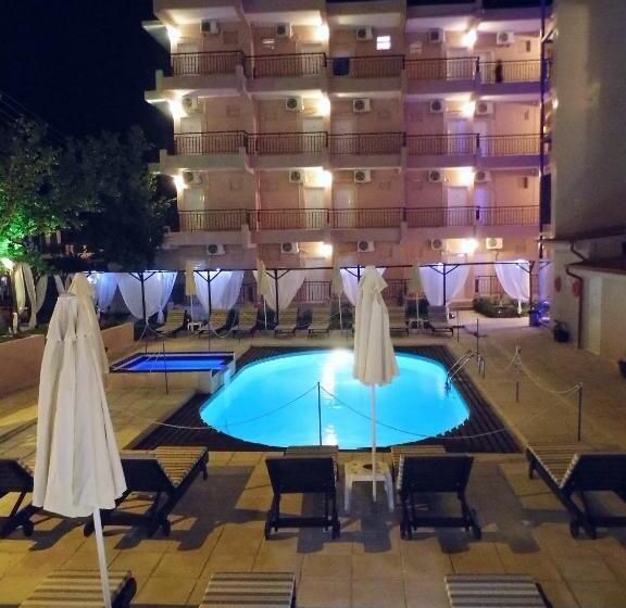 ホテル Golden Beach