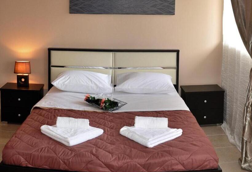 ホテル Golden Beach