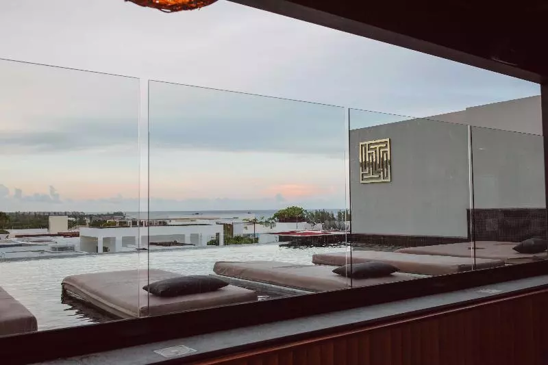 It Boutique Hotel & Restaurant