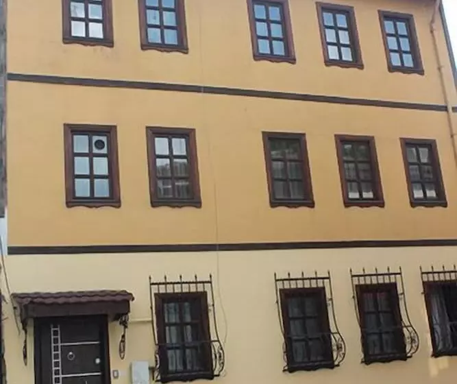 هتل Lena Central Flats