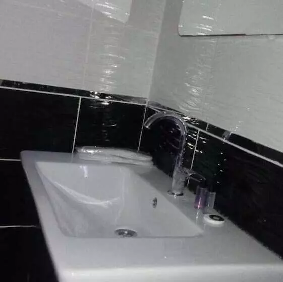 هتل Lena Central Flats