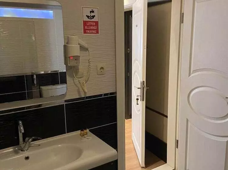 هتل Lena Central Flats