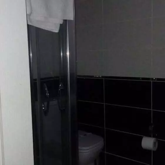 هتل Lena Central Flats