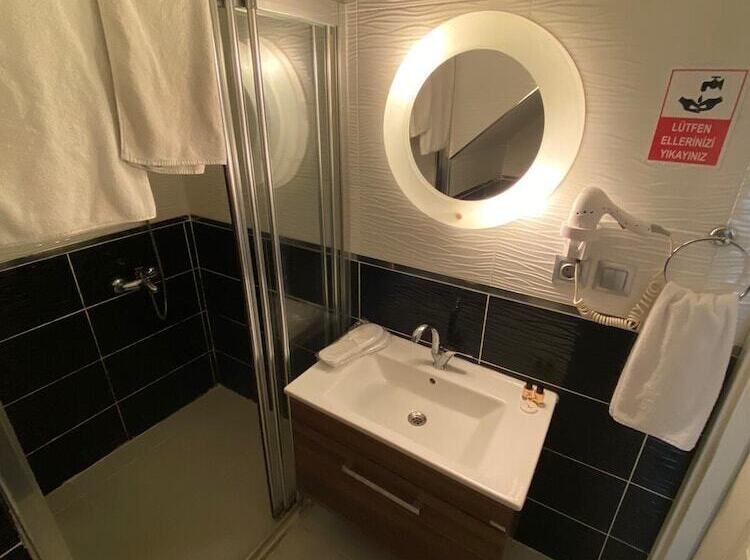 هتل Lena Central Flats