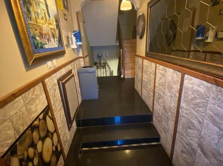 هتل Lena Central Flats