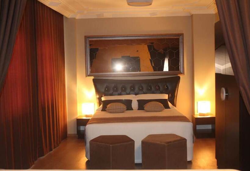 هتل Lena Central Flats