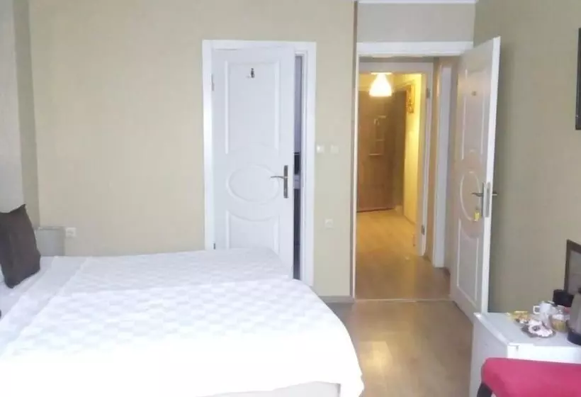 هتل Lena Central Flats