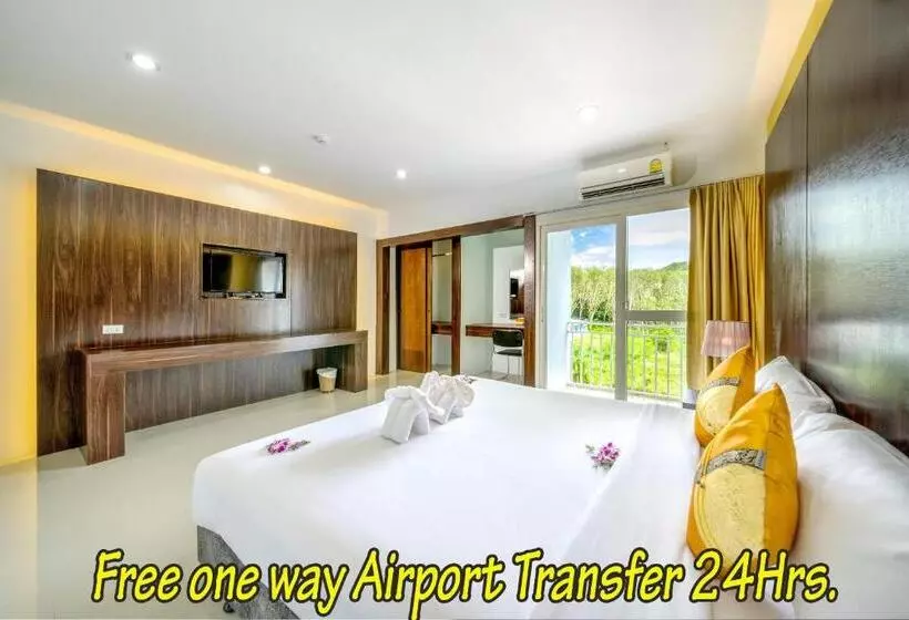 ホテル Naiyang Place   Phuket Airport