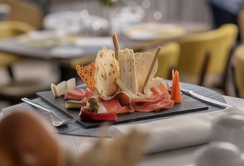 Avani Rio Novo Venice Hotel   Previously Nh Venezia Rio Novo