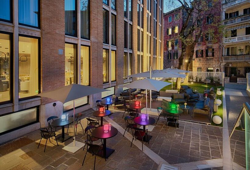 Avani Rio Novo Venice Hotel   Previously Nh Venezia Rio Novo