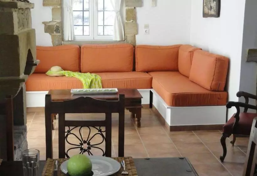 Hotelli Villen Phaestias