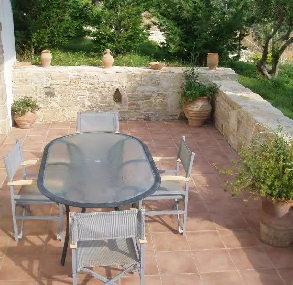 Hotelli Villen Phaestias