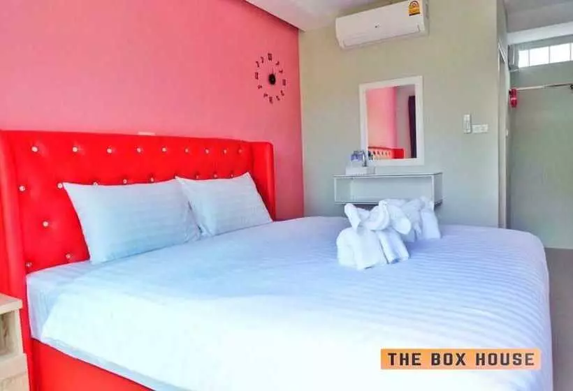 استراحتگاه The Box House