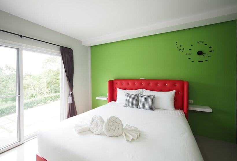 منتجع The Box House