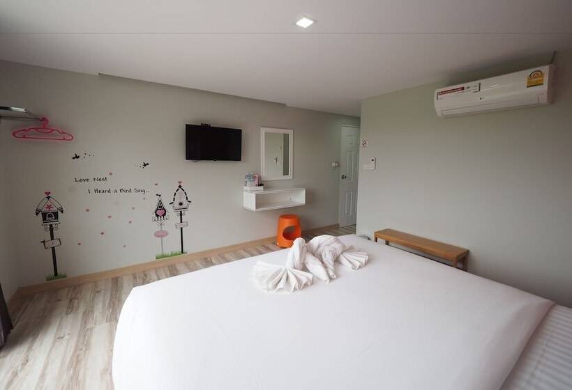 منتجع The Box House