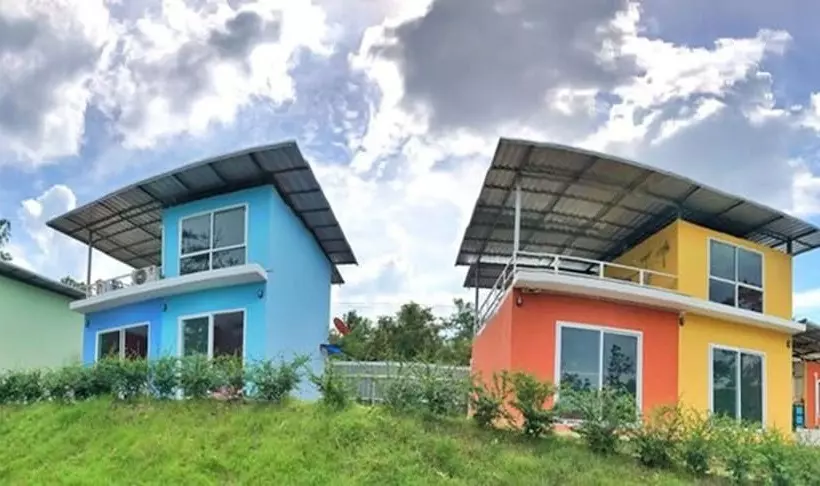 استراحتگاه The Box House