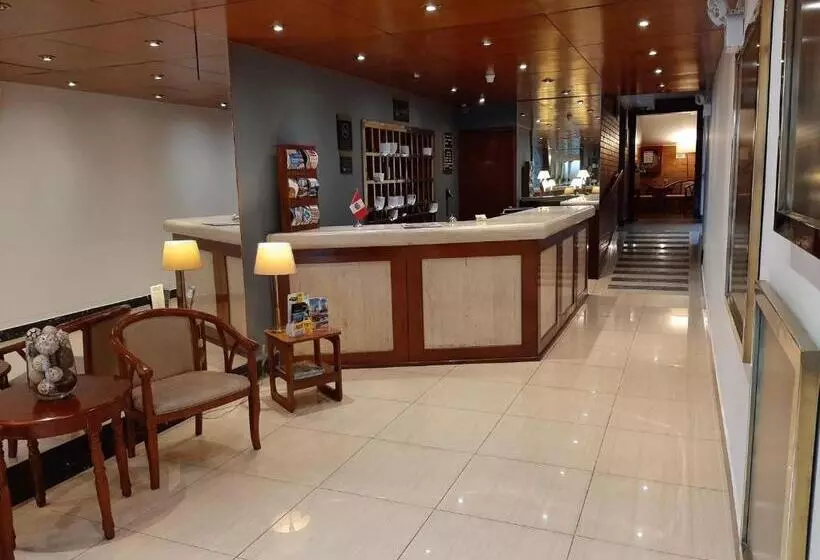 Apart Hotel El Doral