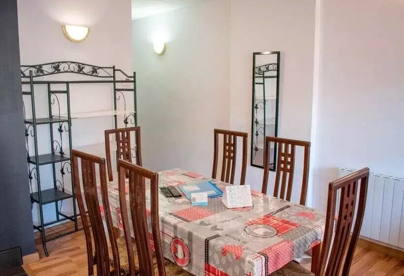 Apartamentos La Solana 3000