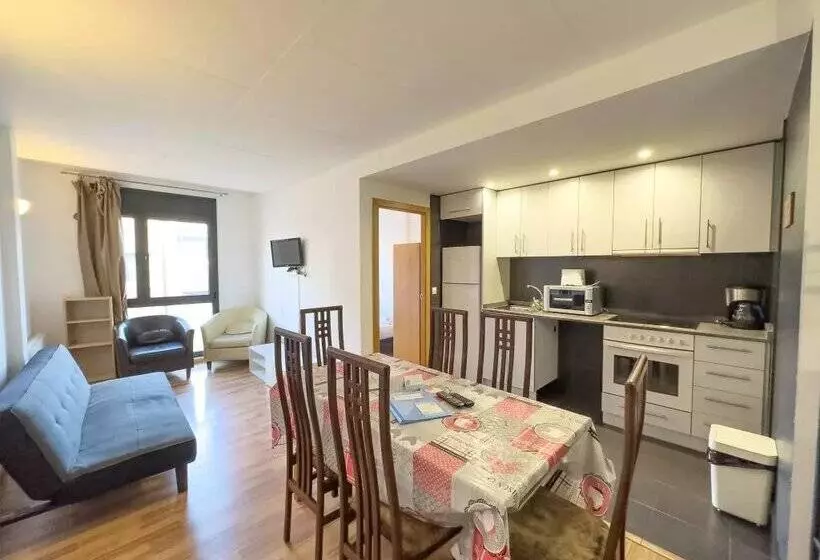 Apartamentos La Solana 3000