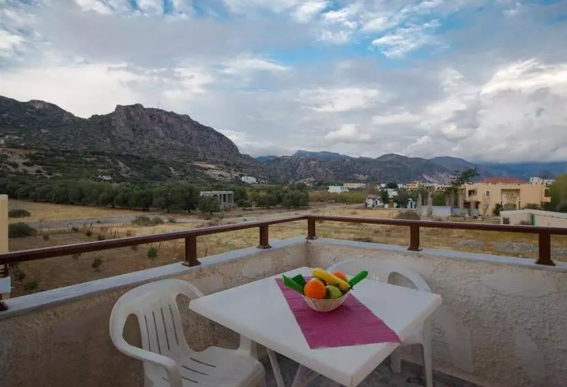 Filoxenia Apartments 2