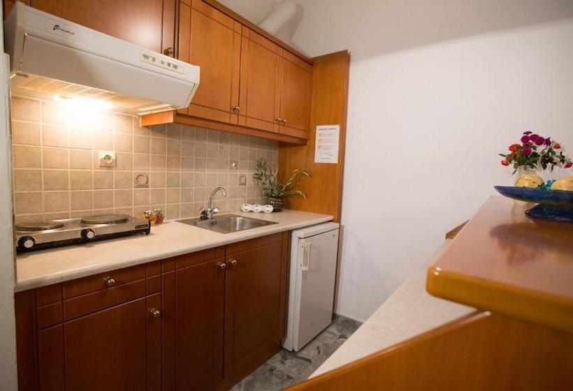 Filoxenia Apartments 2