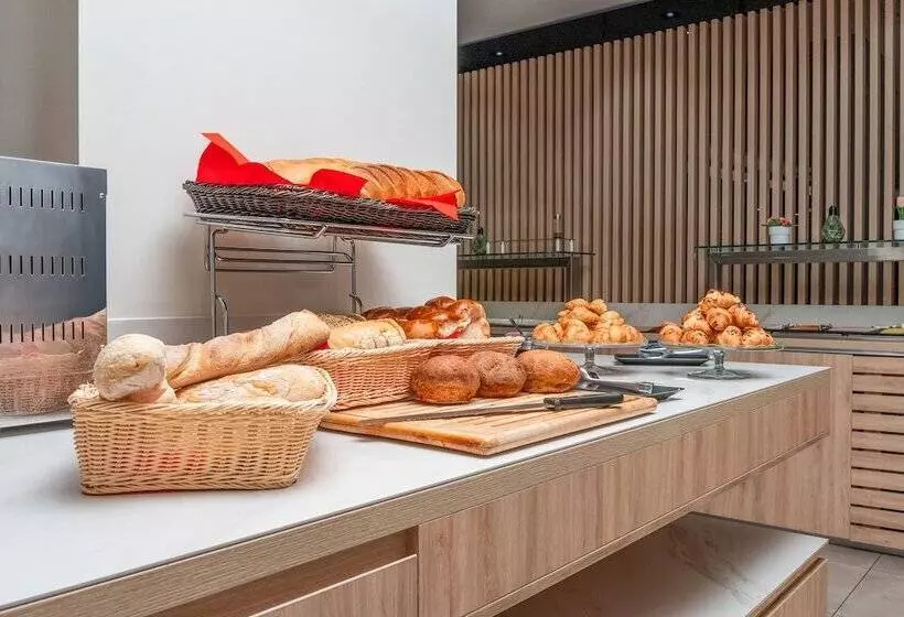 ホテル Akeah Verdi Budapest