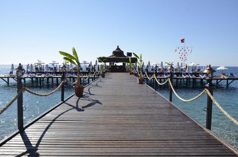 هتل Emelda Sun Club