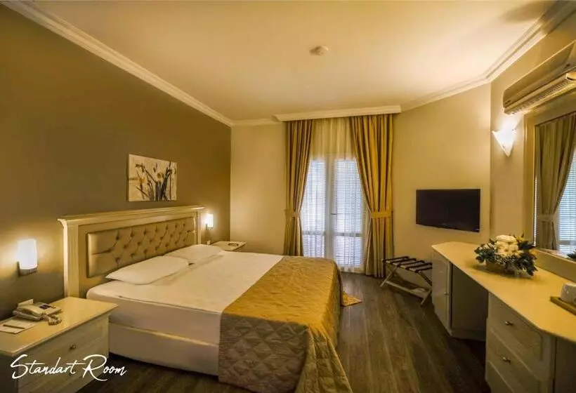 Hôtel Emelda Sun Club - Çamyuva