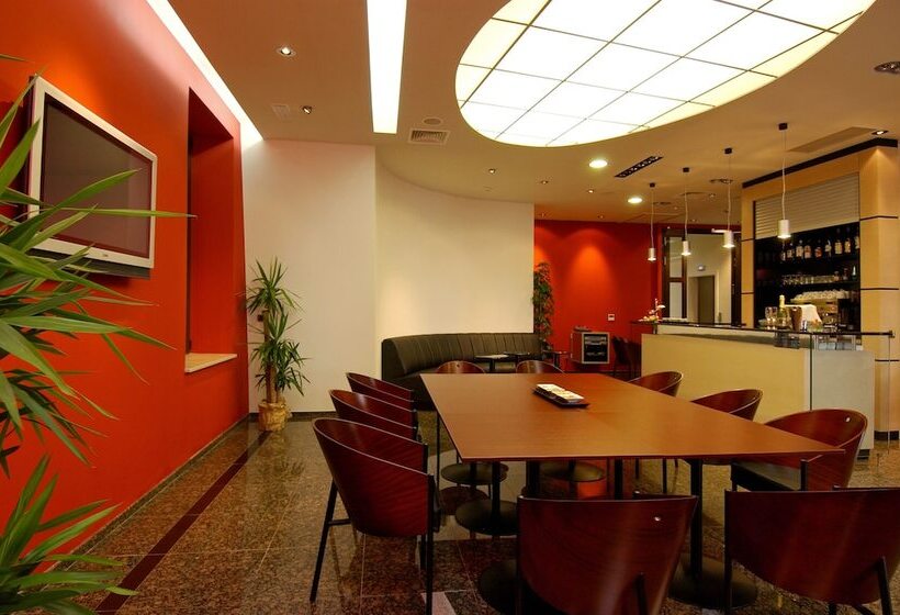 酒店 Garden Suites Umag Plava Laguna