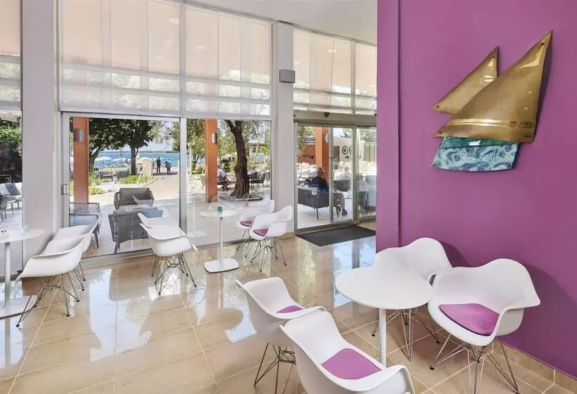 ホテル Garden Suites Umag Plava Laguna