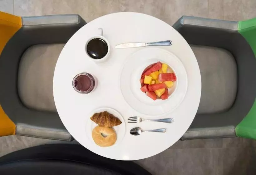 ホテル Ibis Styles New York Laguardia Airport