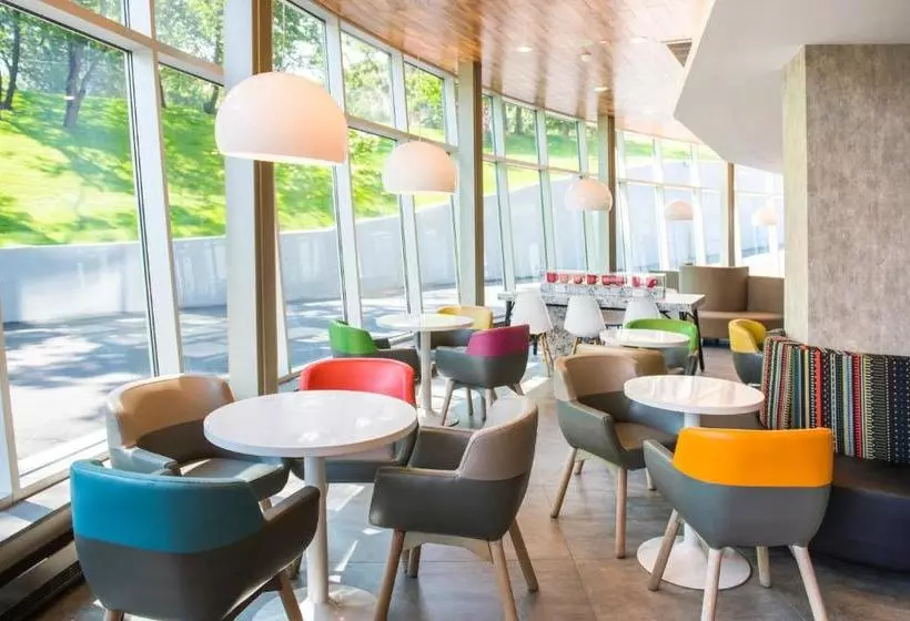 ホテル Ibis Styles New York Laguardia Airport