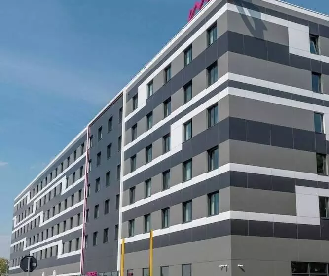 هتل Moxy Milan Linate Airport