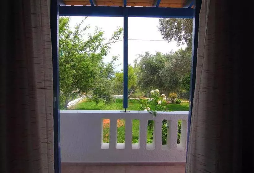 Hotelli White Rock Apartments