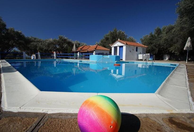 בית מלון כפרי White Rock Apartments