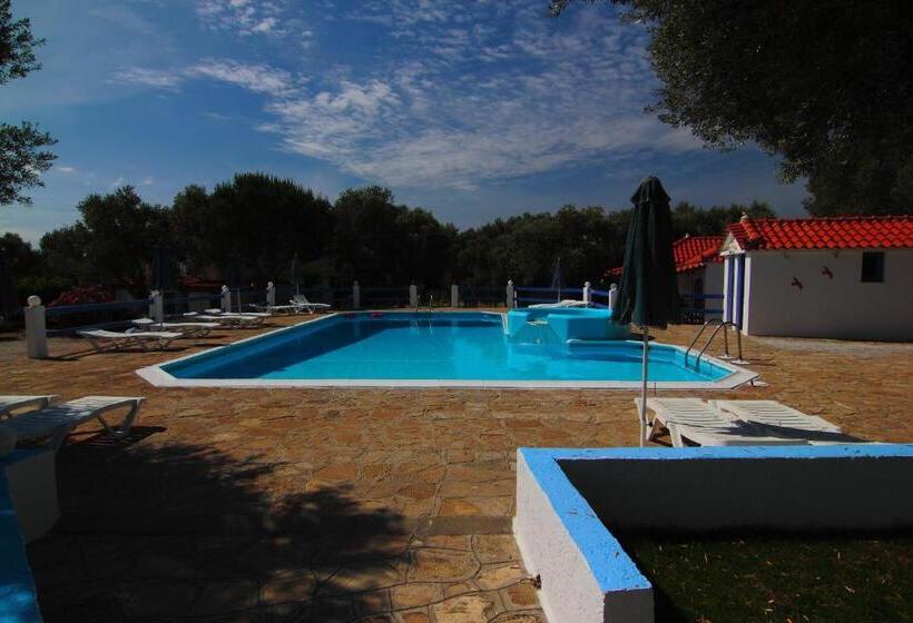 בית מלון כפרי White Rock Apartments