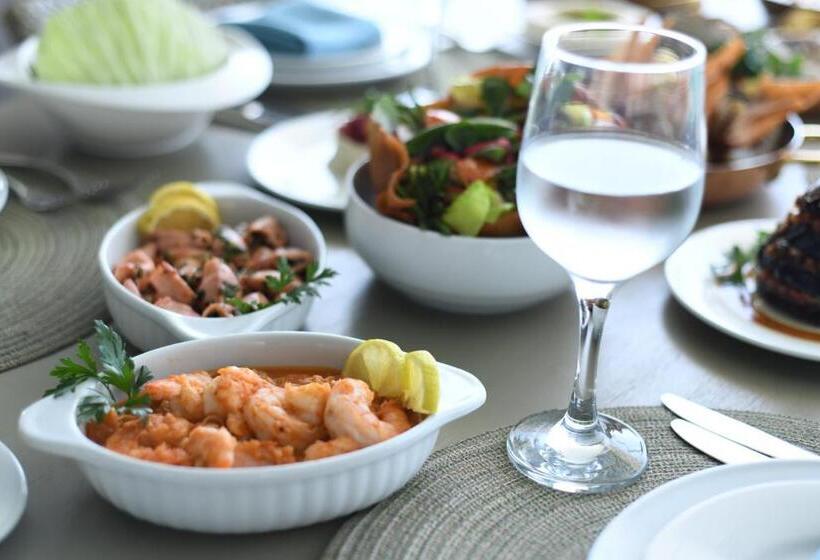 Miramar Hotel Resort And Spa