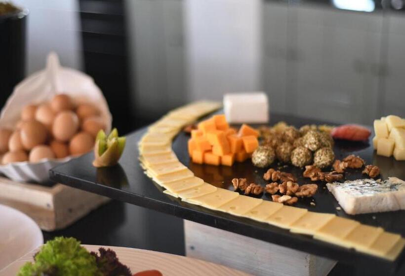 Miramar Hotel Resort And Spa